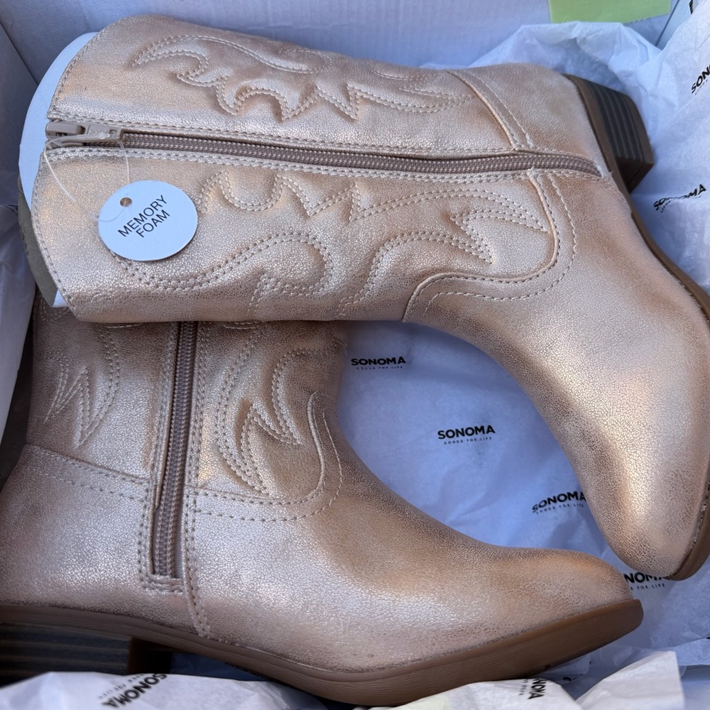 Sonoma Rose Gold Western Boots